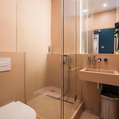 Hostal Sol Y K Барселона Екстер'єр фото