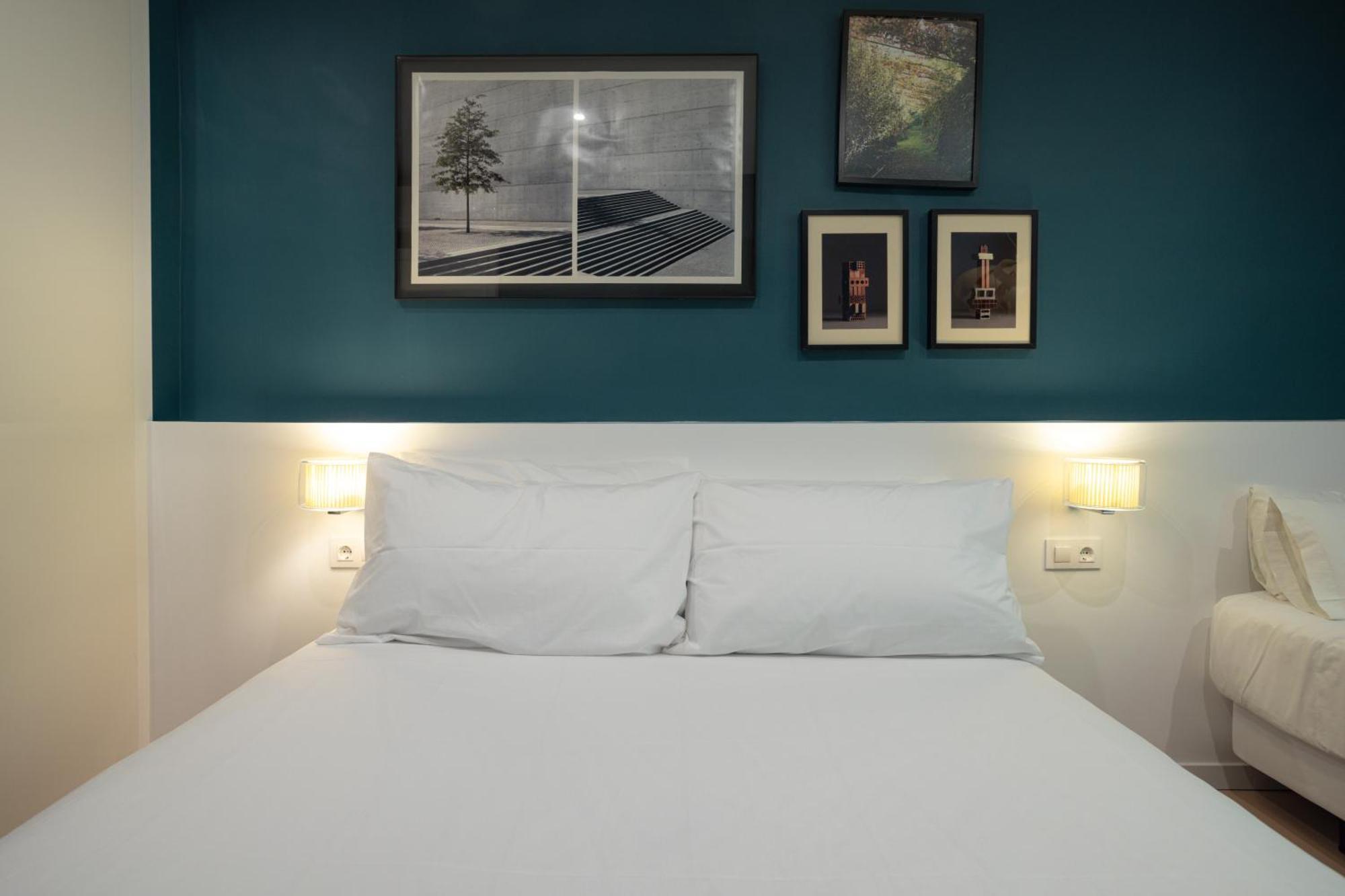 Hostal Sol Y K Барселона Екстер'єр фото